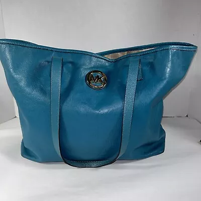 MICHAEL KORS Tote Bag Light Blue Leather Shoulder Size 15x12x4 Magnetic Clasp HR • $39.95