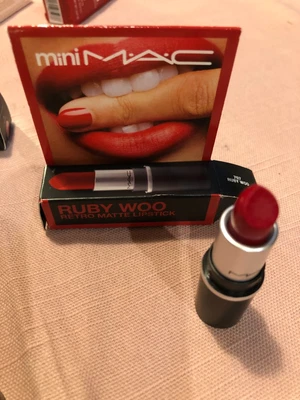 £8 • Buy Bnib Mac 707 Ruby Woo Red Travel Size Matt Lipstick Size 1.8g Best Seller