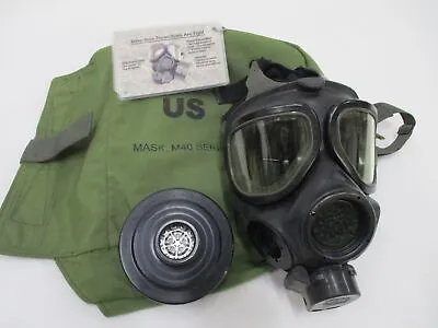 US Military M40 Gas Mask Size Small 40MM FILTER W. BAG (USED) NO LENS COVERS • $139.95