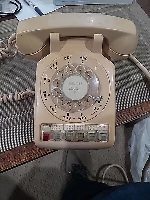 Vintage 1970 Rotary Western Electric/Bell Beige 565HK Multi Line Telephone .  • $28.95