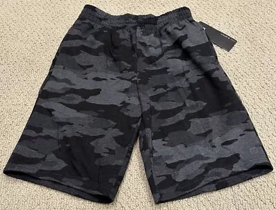 NWT Men’s Layer 8 Black Gray Camouflage Printed Knit Fleece Shorts ALL SIZES • $7.99