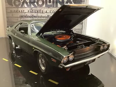 1:18 Highway 61 1970 Dodge Challenger Green On Green MA# 217 • $199.99