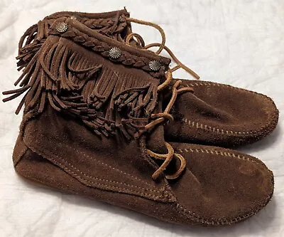 Minnetonka Leather Moccasin Fringe Boots - Women's US 8 / 39 Brown • $20.80