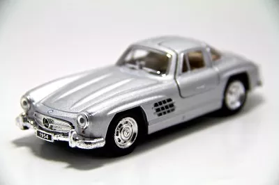 New 5  Kinsmart 1954 Mercedes Benz 300 SL Coupe Diecast Model Toy 1:36 Silver • $8.08