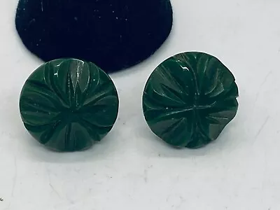 Vtg. Emerald Green Carved Resin Jade Flowers Screw Back Earrings 374 • $1.29