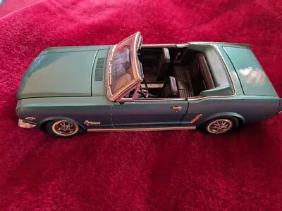 Ford 1/18 Mira 1964 Ford Mustang Convertible Turquoise  • £10.99