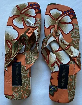 MYSTIQUE Beaded Thong Sandals Plumeria Hawaiian Size 9 • $21.95