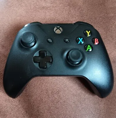 Microsoft Xbox One Wireless Controller - Black (6CL-00002) • £3.99