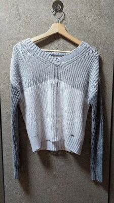 $20 • Buy HOLLISTER Grey And White Womens Knit Sweater - Size XS