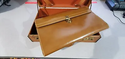 Vintage Presto Briefcase Tan Leather With File Folder Lawyer Locking With Key • $49.95