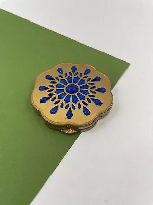 Vintage Cosmetic Powder Compact Scalloped Gold Sapphire Blue Insert Vanity • $26.95
