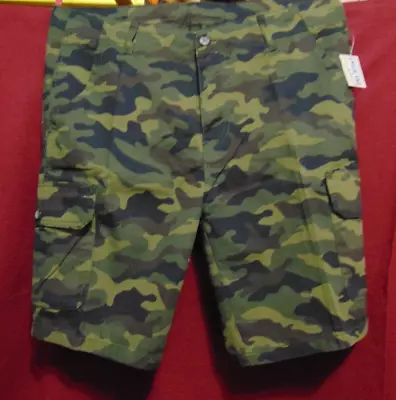 Men's Size 40 Waist Camouflage CARGO Shorts By Highland Originals NEW W/ Tag! • $15.95