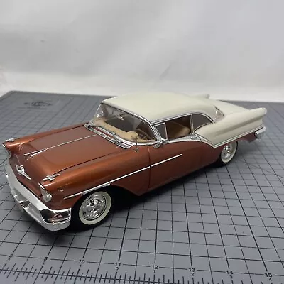 1:18 Highway 61 1957 Oldsmobile Super 88 Preowned No Box • $119.99