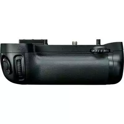 Nikon MB-D15 Battery Grip For D7200 (EOL) • $229