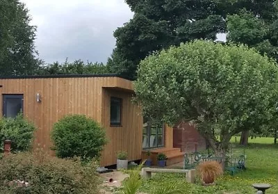 £62047 • Buy  Noosa  49.5m2 1 Bed Log Cabin / Annex - Meets Mobile Home Rules - No Planning
