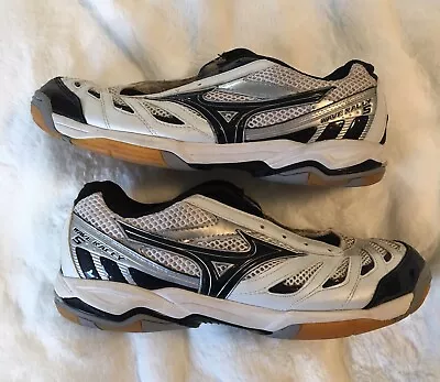  Women's MIZUNO WAVE RALLY 5 Volleyball Shoes - Size US W9 • $23.99