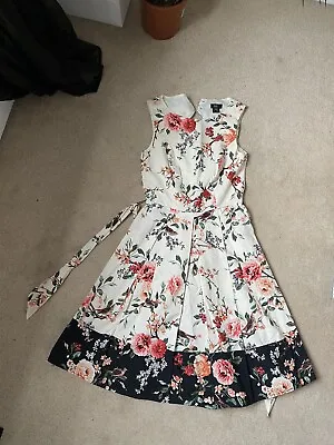 White Floral Dress. Worn Once Before - Excellent Condition. Size Small • £8.99