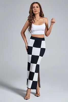 Thick Knitted Black And White Checkered Slit Skirt • $19