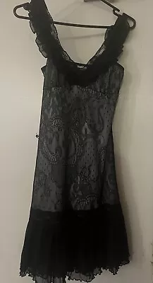 Vintage Dress Size 8 • $30