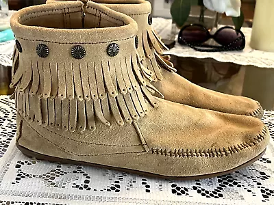 Minnetonka Women's Size 11 Back Zip Fringe Moccasin Ankle Boot Brown Suede Boho • £20.11