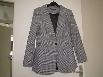 Zaful Check Jacket Size M - Measurements Below • £4