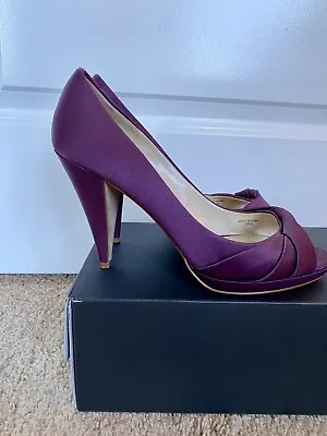 $18 • Buy Zara Open Toe Purple Satin Heels 39