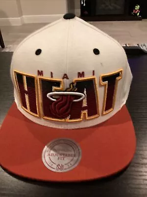 Miami Heat Logo NBA Mitchell & Ness SnapBack Hat Hardwood Classic Pre-Owned • $8