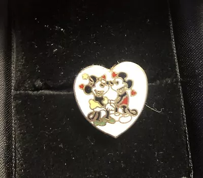 Vintage 1970s Mickey And Minnie Heart Ring • $14.99