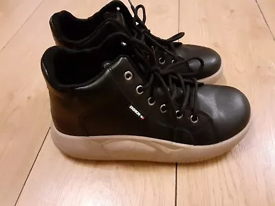 Fashion Shoes Black On The Platform Size 8 Uk (42) • £9.90