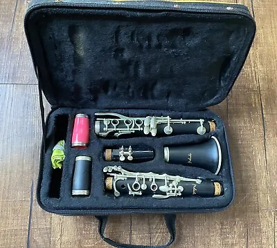 Conn-Selmer Prelude CL711 BB Clarinet - Black For Beginners • $120
