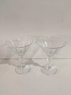 Set Of 2 X Classic V-shaped Turned Stem Clear Ribbed Large Martini Glasses  • £10.99