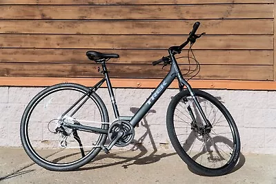 Bike Trek Verve 2 Disc Low Step Lithium Grey Large • $559