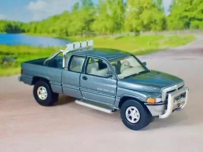 3rd Gen 1994– 2001 Dodge Ram SLT V8 Laramie Club Cab 4WD 1/64 Scale Ltd Edit Q • $32.99