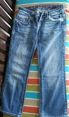 $40 • Buy Women's Rock Revival Alanis Capris Sz 27 (3-4)
