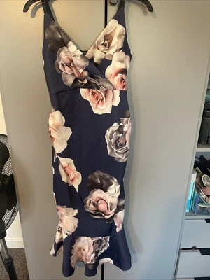 £0.99 • Buy Boohoo Fishtail Dress Roses