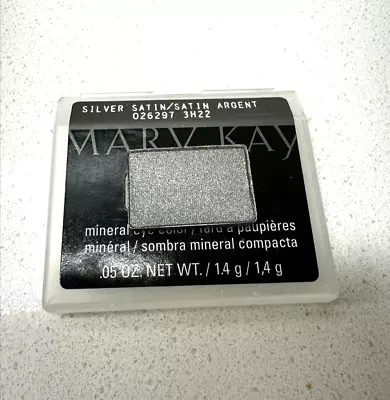 MARY KAY Mineral Eye Color  SILVER SATIN Model 026297 .05 Oz NIB • $9.80