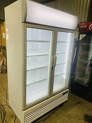 £950 • Buy Commercial Double Door Display Fridge For Drinks And Dairy Product.