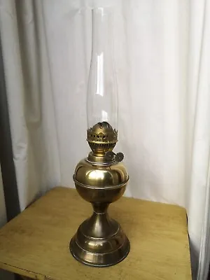 Vintage Brass Oil Lamp With Twin Burner Glass Chimney   Working • £24.99