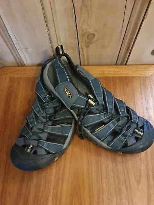 Keen Newport H2 Walking Sandals Men's Size 11 UK • £0.99