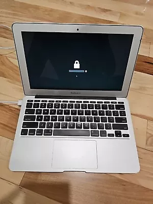 APPLE MACBOOOK AIR A1466 11  For Parts  • $59.95