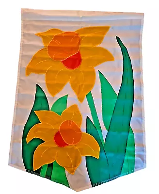 Daffodil SPRING FLOWER PLANT Applique Nylon GARDEN Flag 28  X 38  • $18.99