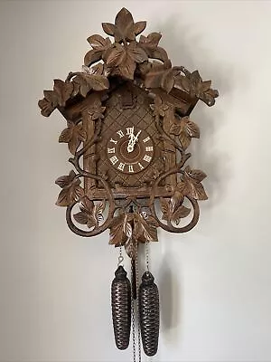 Cuckoo Clock 8 Day Traditional With Vine And Leaf Carvings-Hones-Video • $474.99