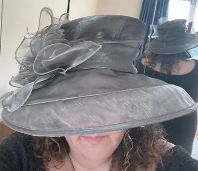 BNWT Marks & Spencer Lovely Grey Silver Formal Ladies Hat Wedding Races • £12