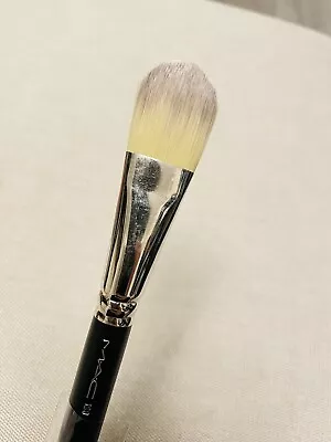 £28.99 • Buy MAC 190 Foundation Brush Brand New