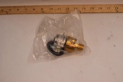 $77.52 • Buy Grady White Windshield Washer Solenoid Electric Stem Valve Brass 1/2  MNPT