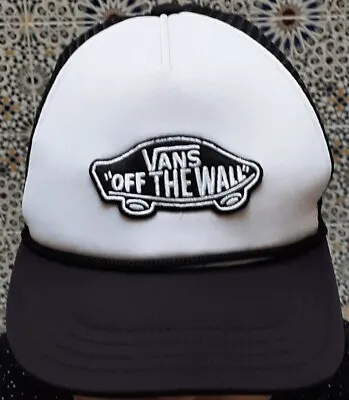 VANS - 'OFF THE WALL' VINTAGE BLACK & WHITE BASEBALL CAP Size OSFA • £15