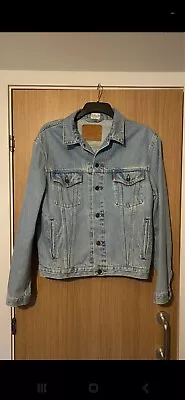 Mens Levis Denim Trucker Jacket Medium • £20