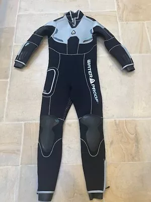 Waterproof W4 Wetsuit 5mm Men’s Size ML • $275