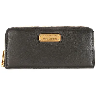 Marc By Marc Jacobs Slim Zip Arond New Q • $174.75