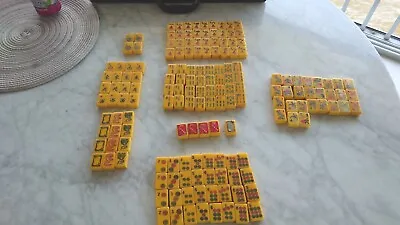 Vtg Butterscotch MahJong Set 164 Tiles5 Racks-Case-Dice Disc Cardinal Products • $199.99